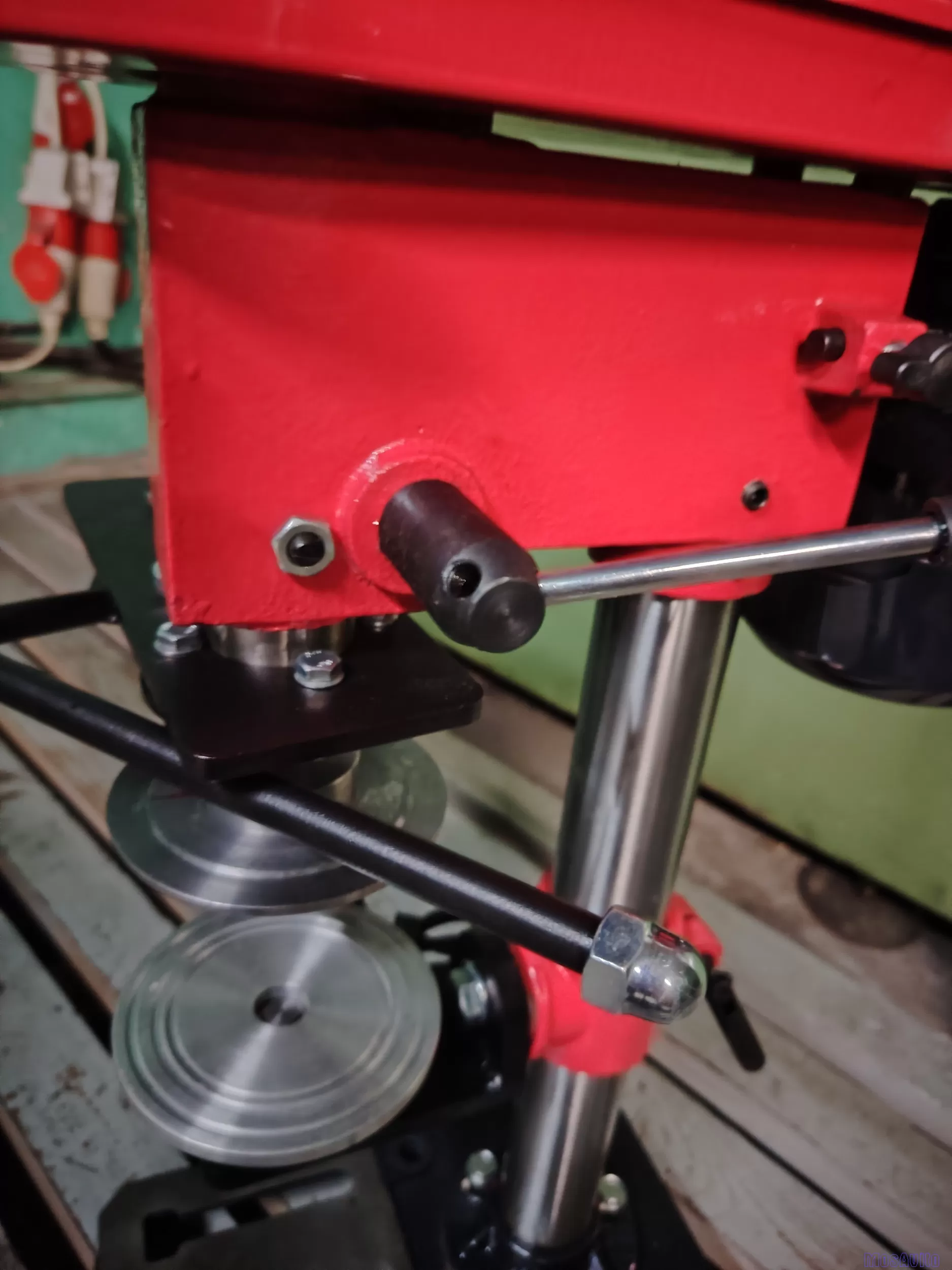 Для банки №13 закаточная машинка