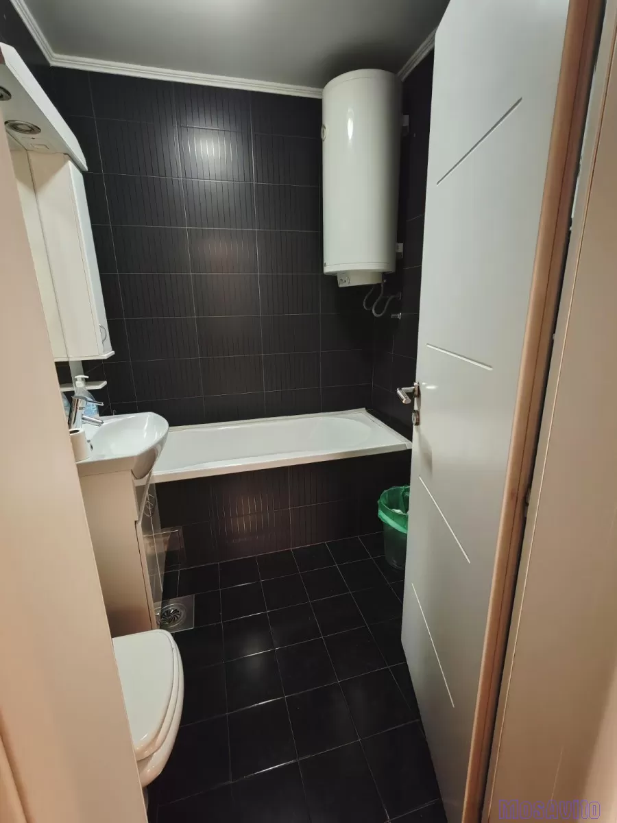 ТРЕХКОМНАТНАЯ КВАРТИРА - 72 м², Нови Сад