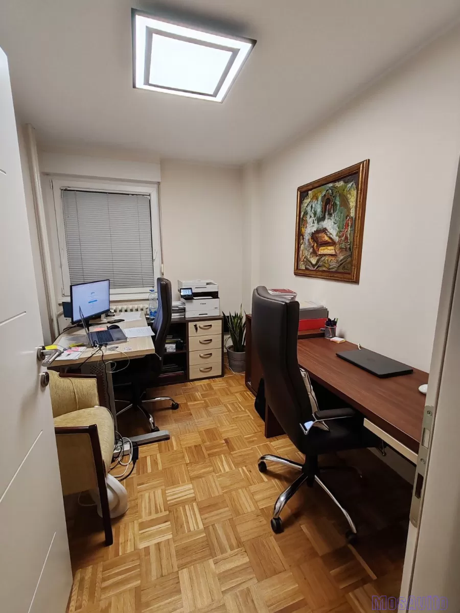 ТРЕХКОМНАТНАЯ КВАРТИРА - 72 м², Нови Сад