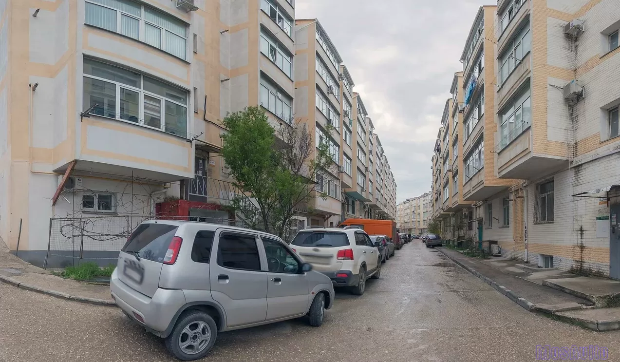 Продам 1-к квартиру 44 м² в Севастополе