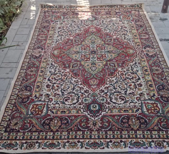 Продам ковер б-у