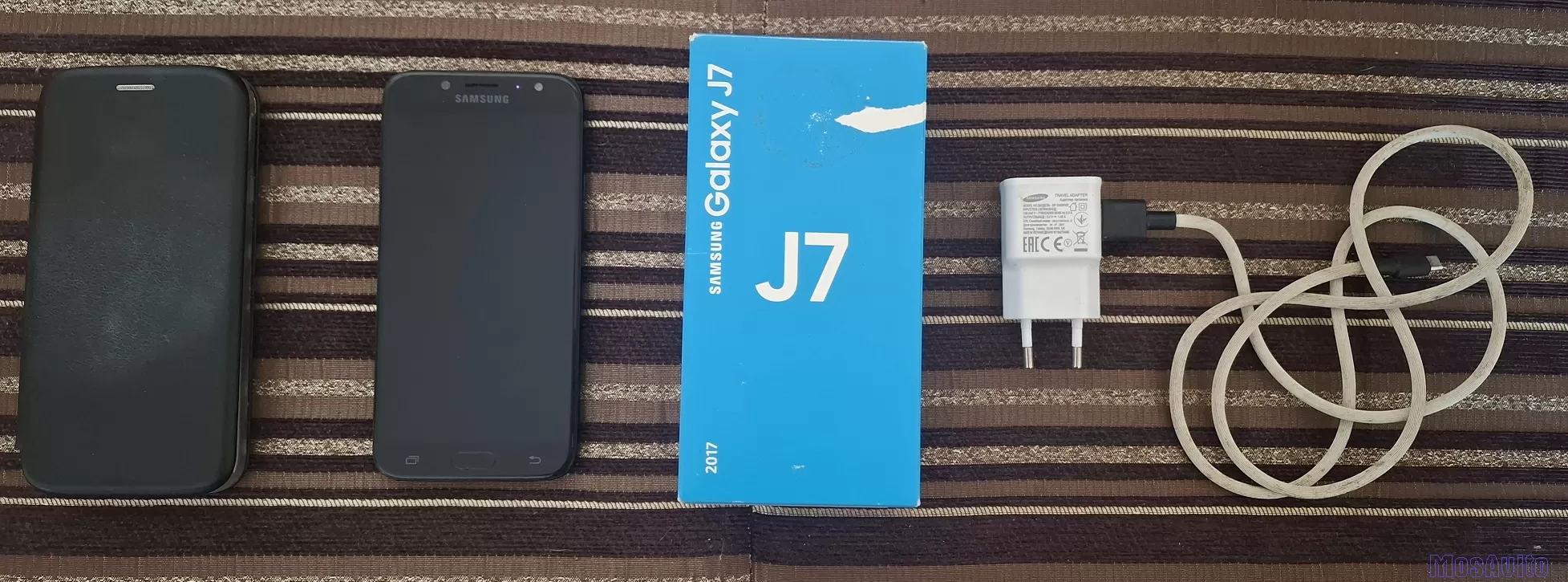 Продам телефон Samsung J7 2017 года